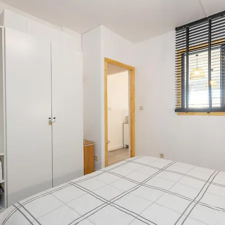 Charming One-bedroom In The Center Of T115 * Oostende