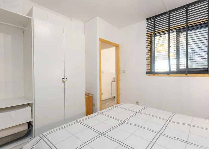 Charming One-bedroom In The Center Of T115 * Oostende
